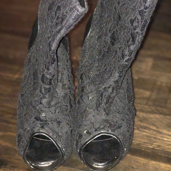 Booties by Carlos Santana - Size 10 - Picture 2 of 6